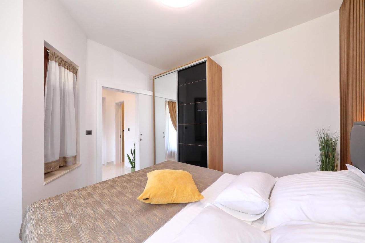 Villa Dalmatino Pakoštane Екстериор снимка