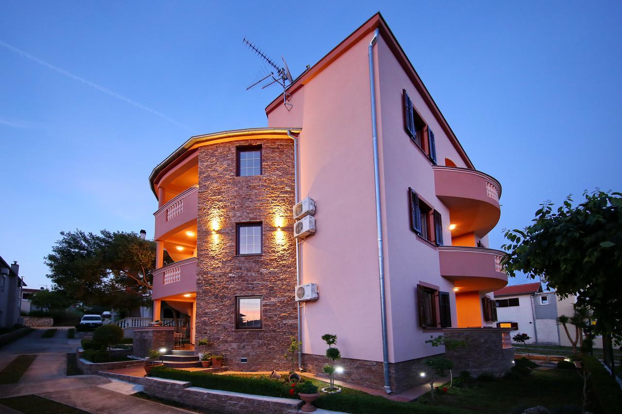 Villa Dalmatino Pakoštane Екстериор снимка